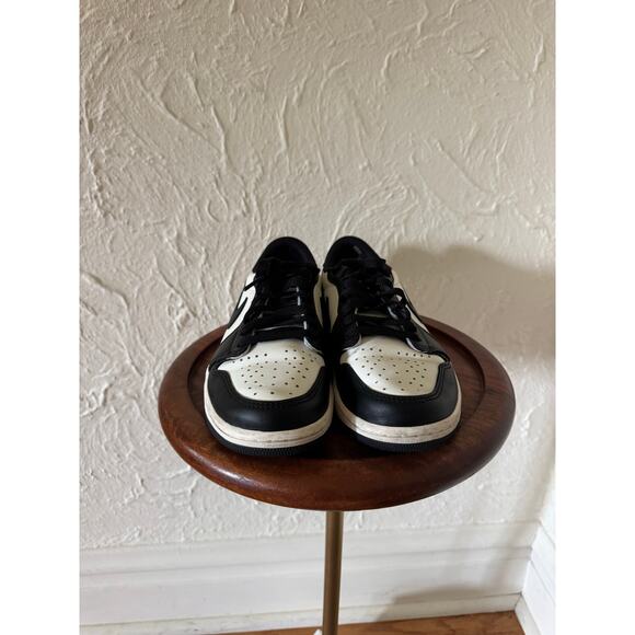 NIKE Air Jordan 1 Low OG 'Mocha' Sneakers Size 7 - Picture 4 of 11